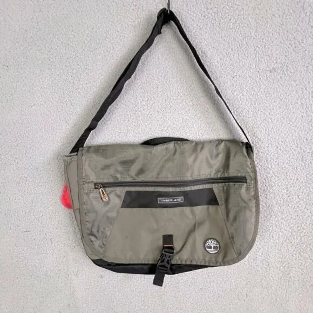 TIMBERLAND ROUTE 4 MESSENGER BAG MOUNTAIN GREEN